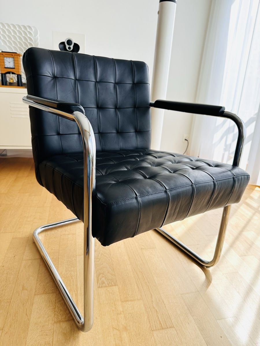Poltrone: Freischwinger Ledersessel Bauhaus – Usato da Frauenfeld venduto da Jalwin 6