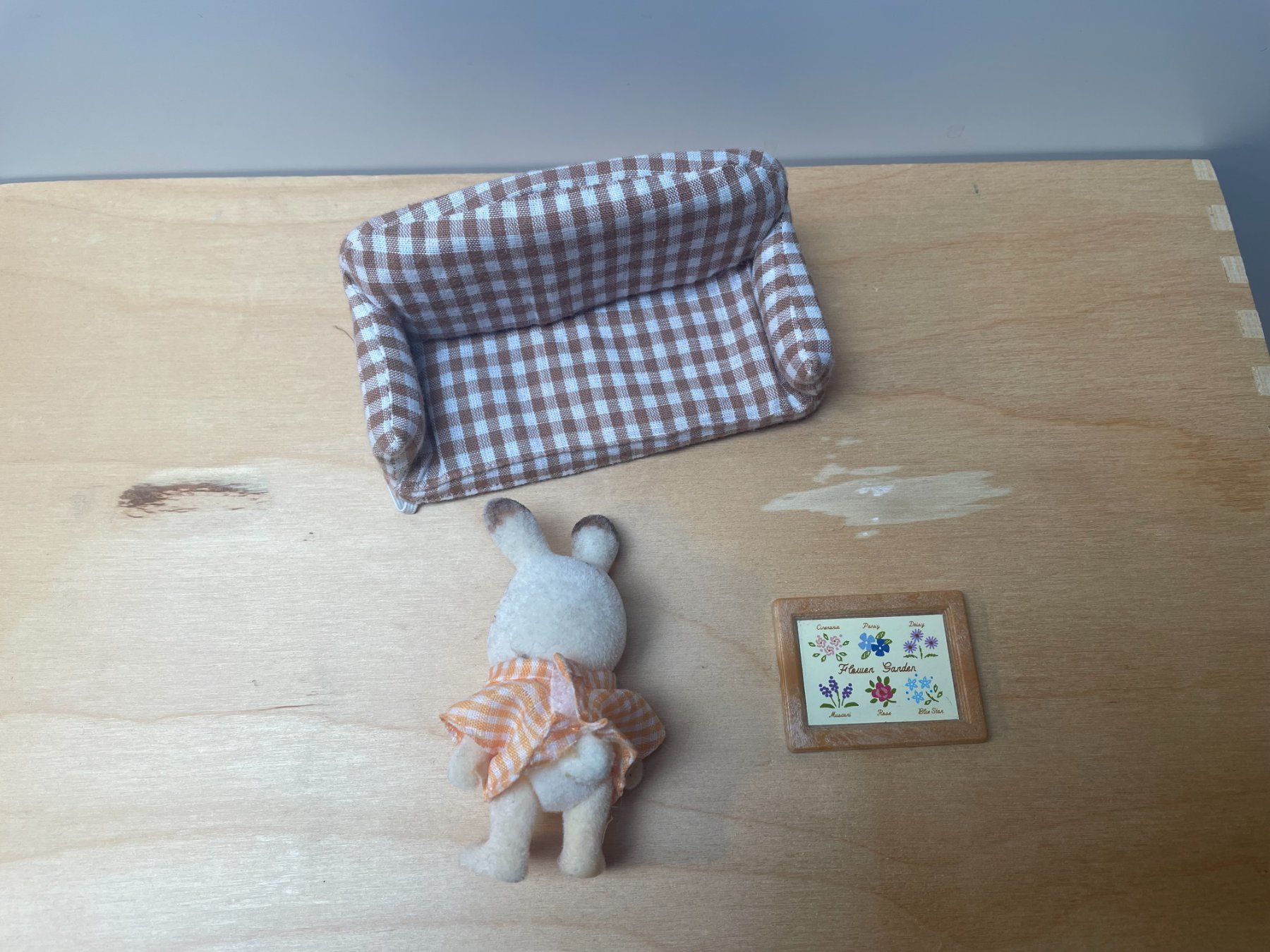 Sylvanian families Giocattoli: Sylvanian Hase mit Sofa und Bild – Usato da Aarau venduto da Chicca2006 1