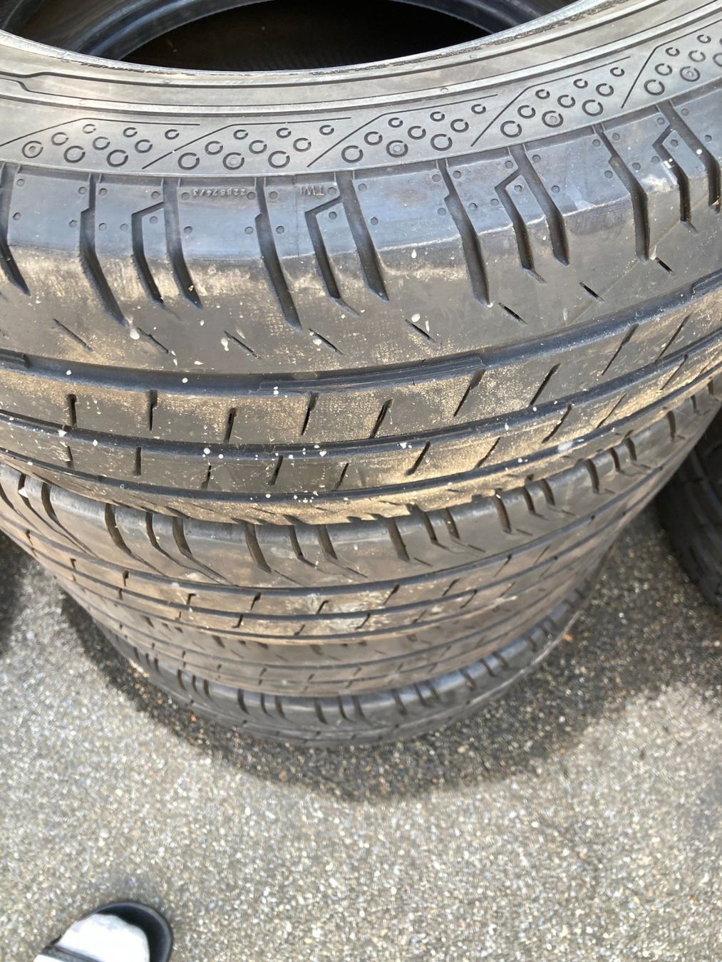 Continental Pneus & Kompletträder: 205/65R16 Continental VW T6 Continental – Gebraucht aus Cham von WB2223 4