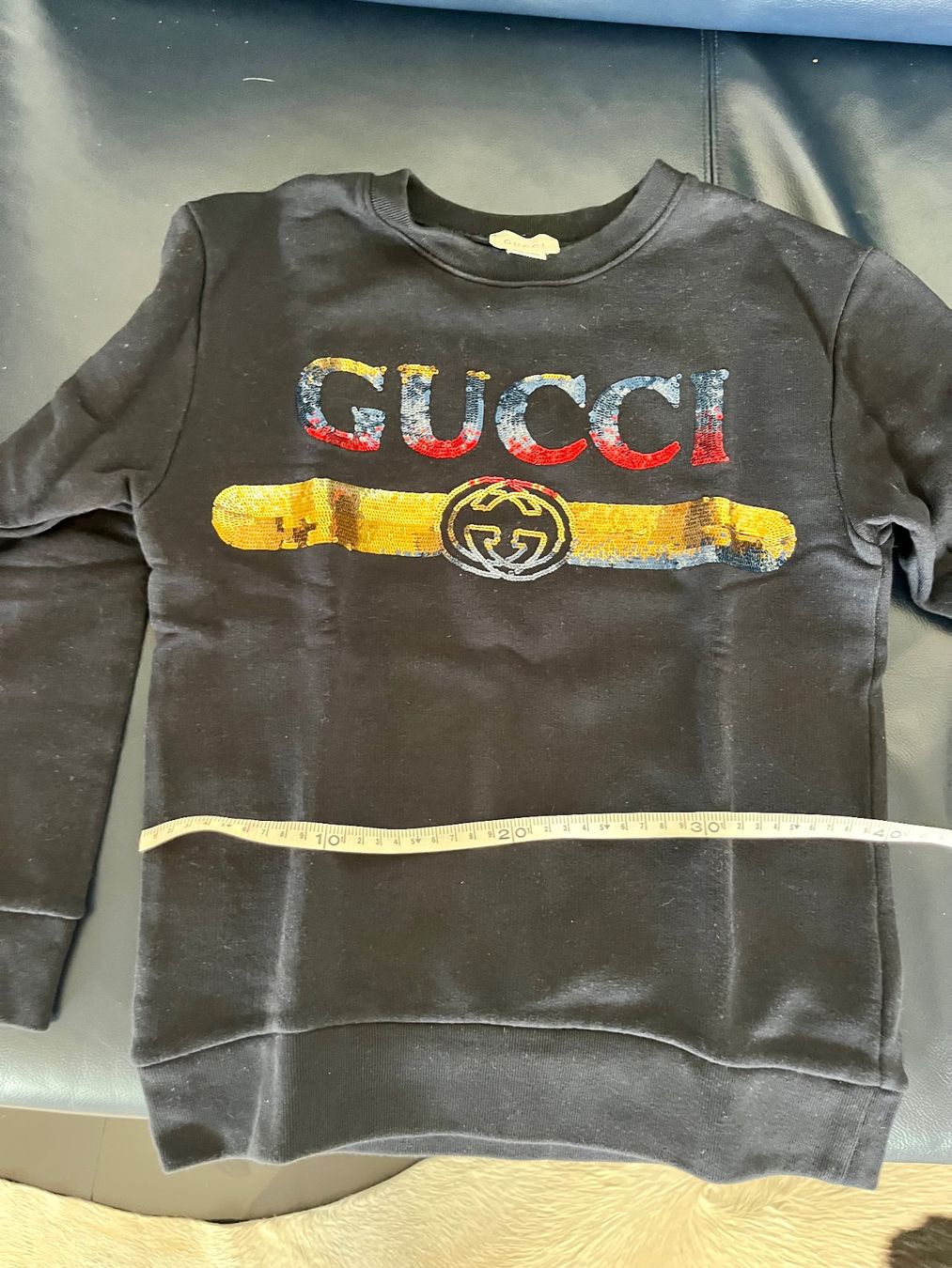Gucci Pulls & Sweat-shirts: Pull Gucci noir logo paillettes taille enfant – D'occasion à St-Blaise par Yeeppp 4