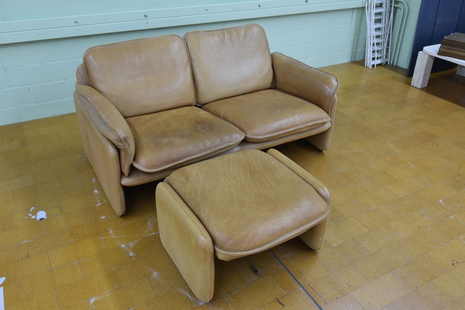 De Sede Divani: Designer Sofa De Sede DS61 aus Büffelleder – Usato da Lichtensteig venduto da Polsterwerk 5