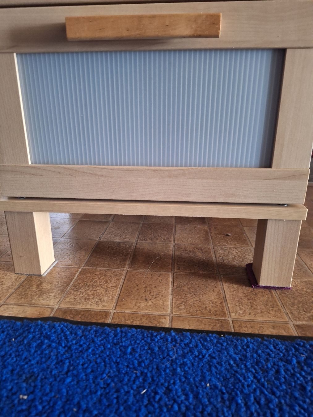 Cassettiere: Kommode mit 3 Schubladen, helles Holz, guter Zustand – Usato da Uettligen venduto da rou_5p7t 1