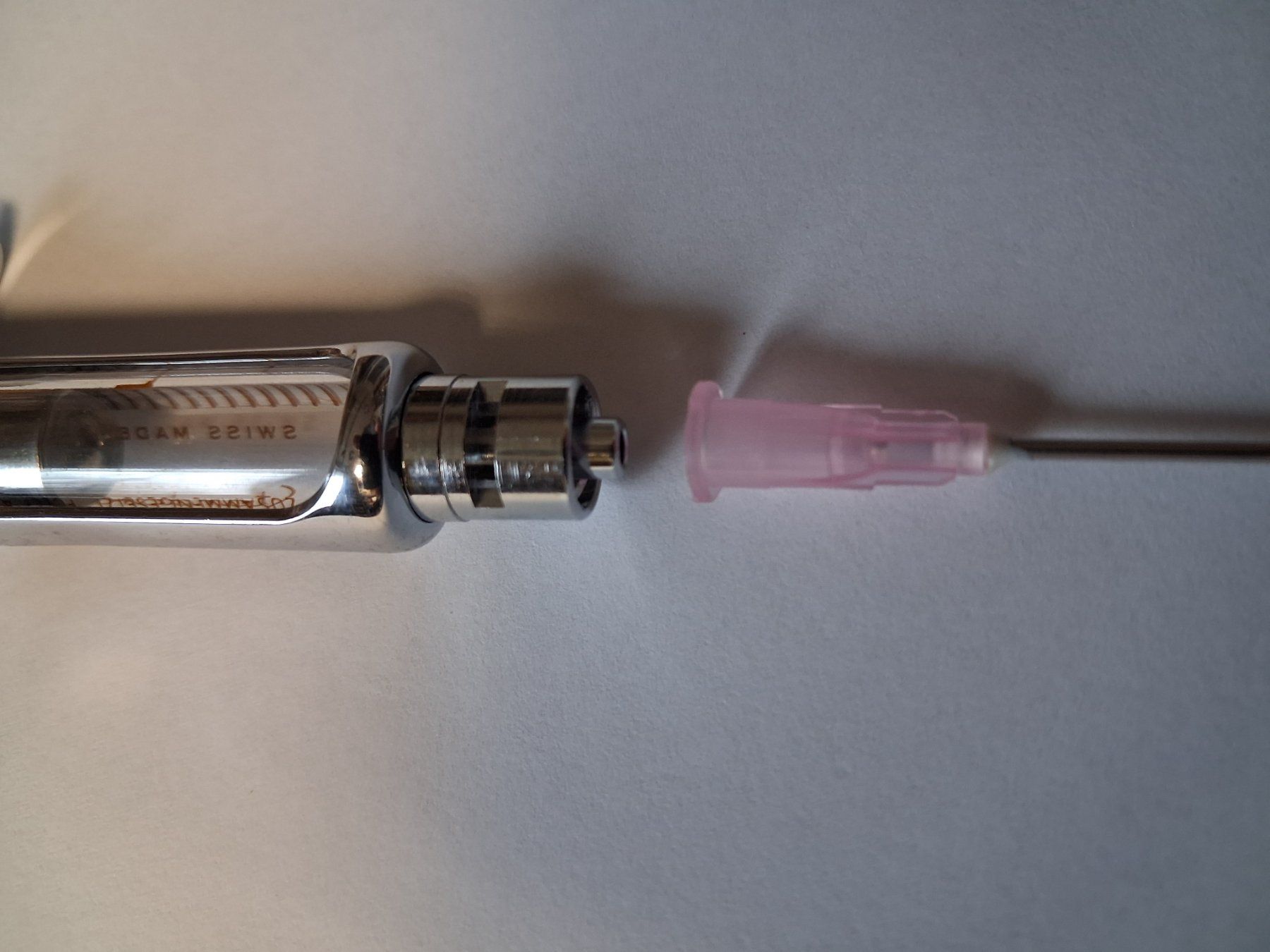 Medizinaltechnik: Glas Spritzen 2ml – Gebraucht aus Winterthur von lampenretter 2