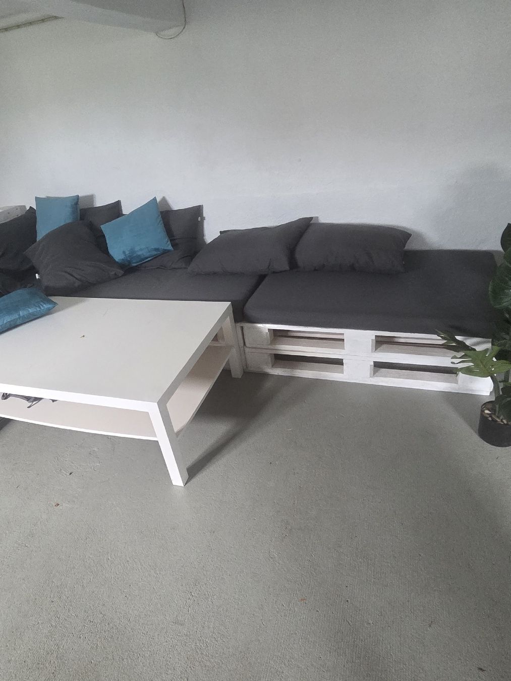 Divani: Paletten-Lounge – Usato da Wolfwil venduto da san_7xhb
