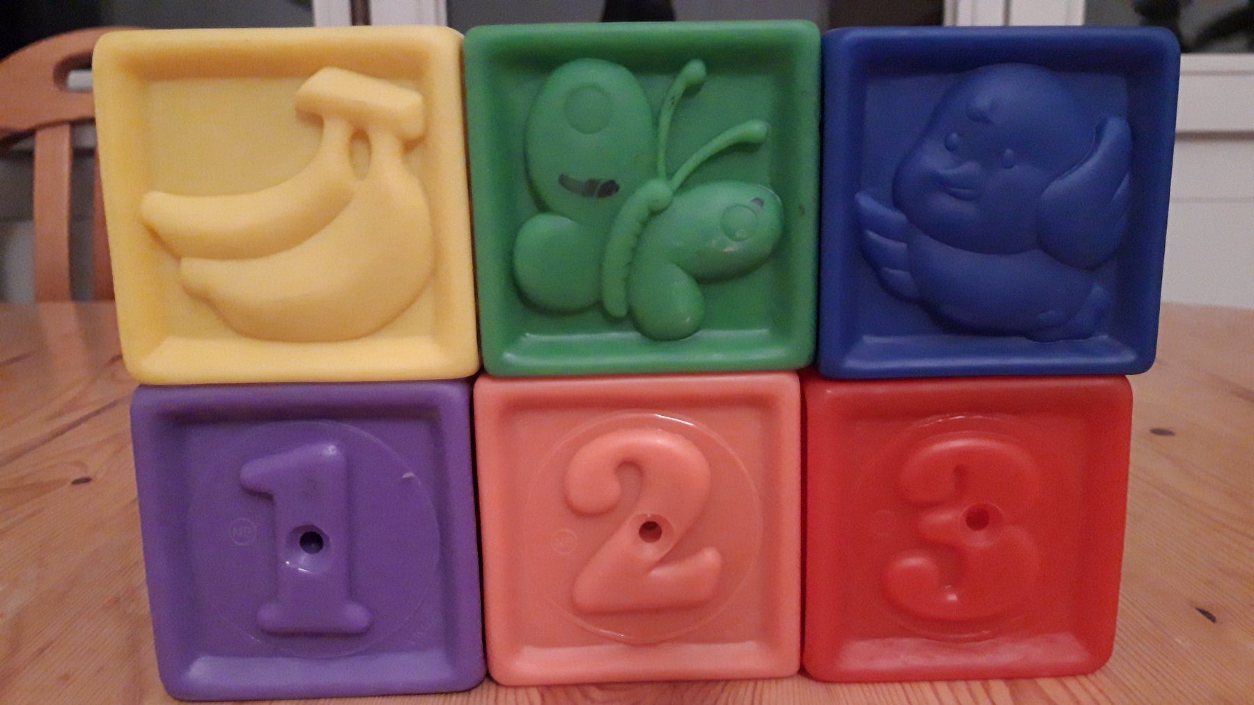 Giocattoli: Cubes bébé éducatifs animaux couleurs chiffres – Usato da Neuchâtel venduto da marevecor 2