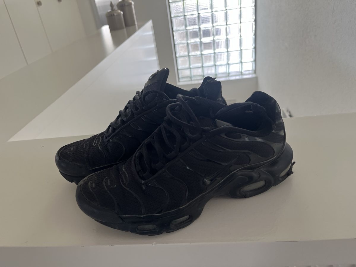 Nike Scarpe da uomo: Schwarze Tns grösse 38.5 – Usato da Affeltrangen venduto da tanja_5dk 3