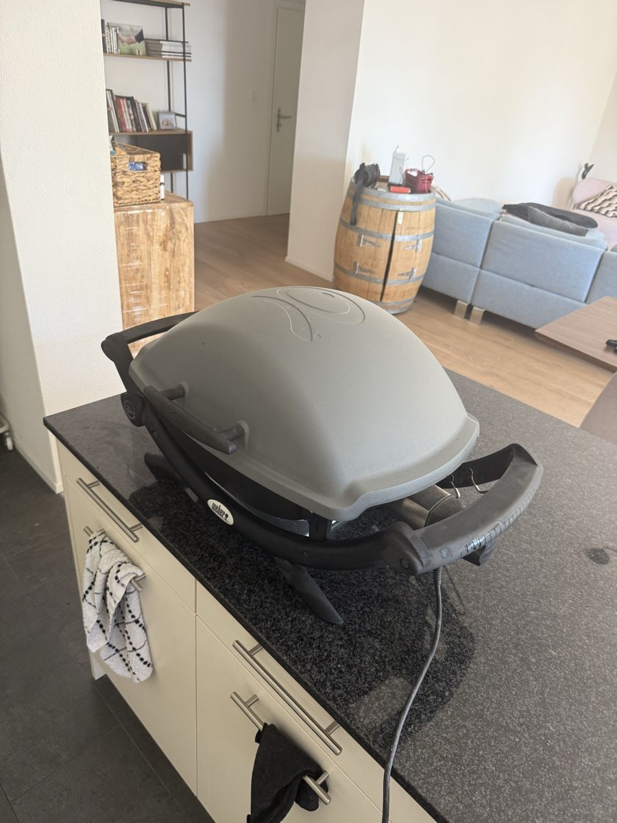 Griglie: Grill électrique weber Q2400 – Usato da Cortaillod venduto da lapin666