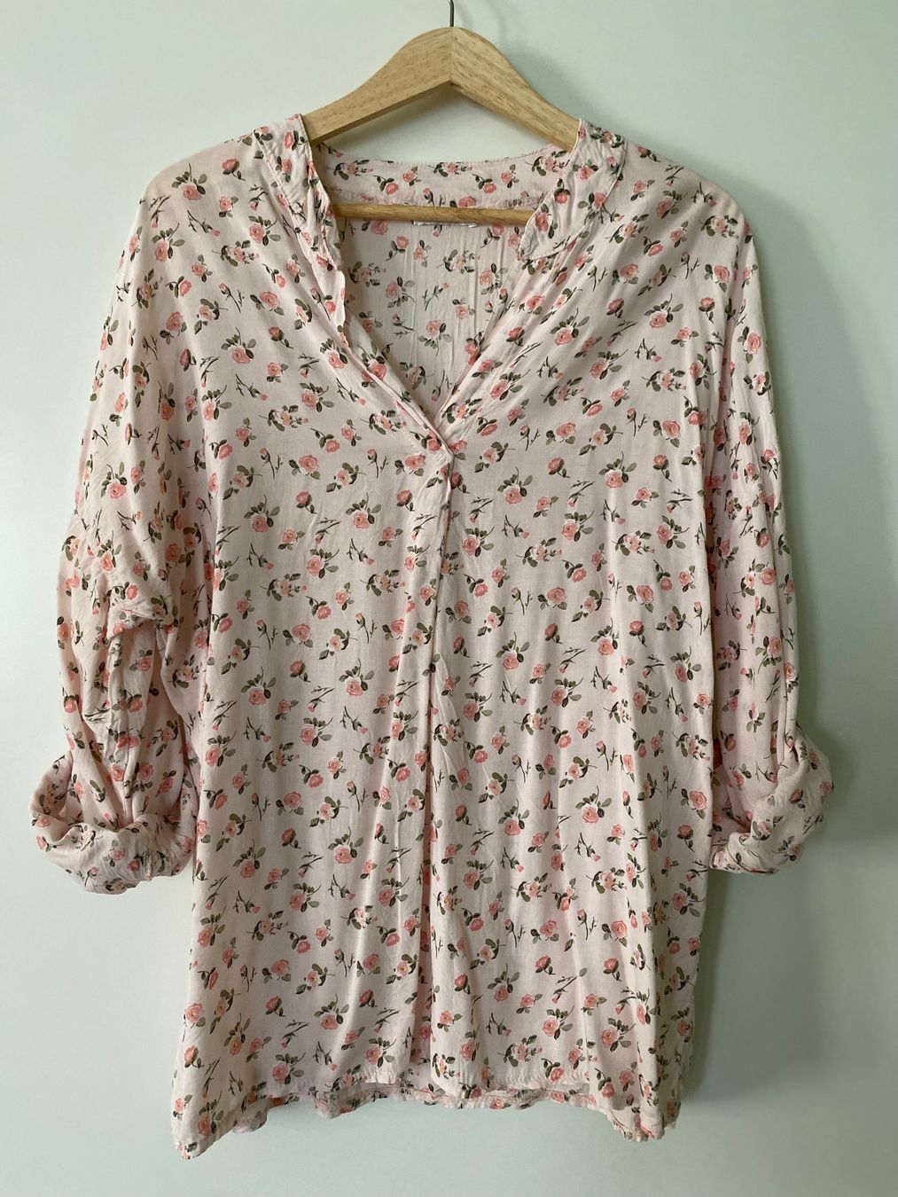Camicette: Leichte Sommerbluse rosa mit Blumenmuster – Usato da Stadel b. Niederglatt venduto da sandart