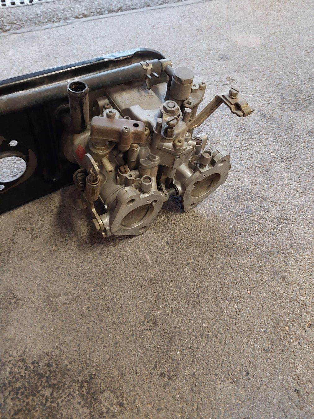 Toyota Tutti pezzi di ricambio auto: Vergaser Toyota – Usato da wimmis venduto da inserat03 1