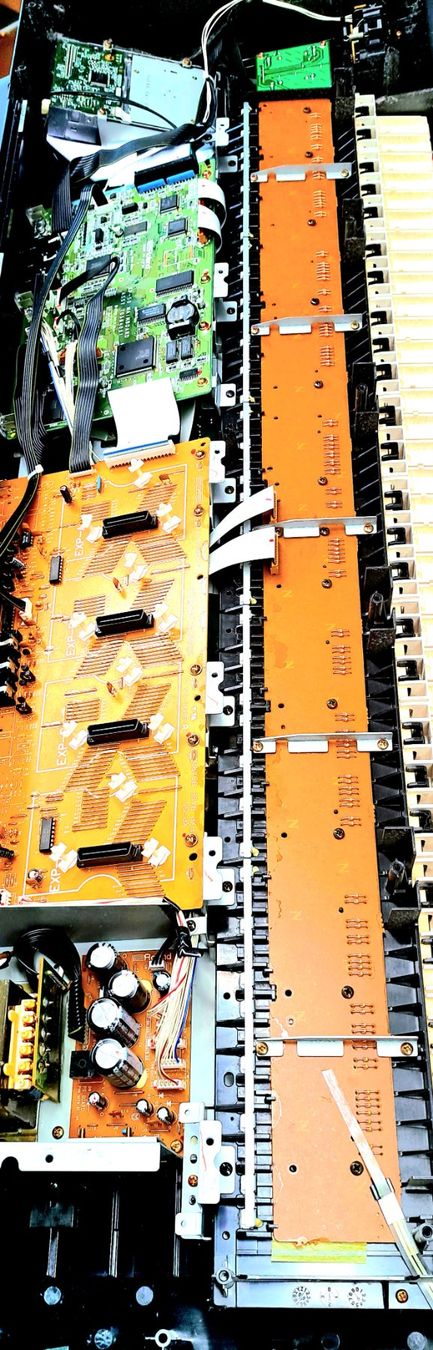 Roland Strumenti musicali: Roland XP50 - Music Workstation - 64 voice - 4 x expansion – Usato da Egnach venduto da ASTROFRITZ 5