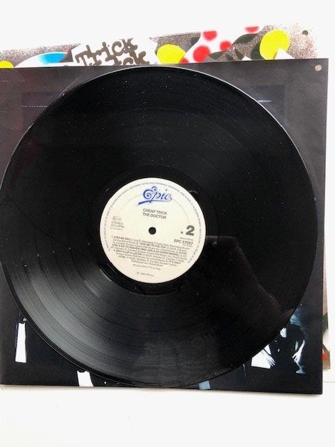 Dischi in vinile: Cheap Trick – Usato da Aarwangen venduto da Jukebox3 8