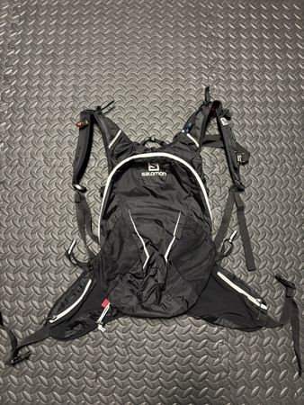 Salomon Trinkrucksack 17l Laufen/Bike  schwarz Unisex