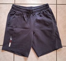 Puma Shorts Gr. M, dunkelblau