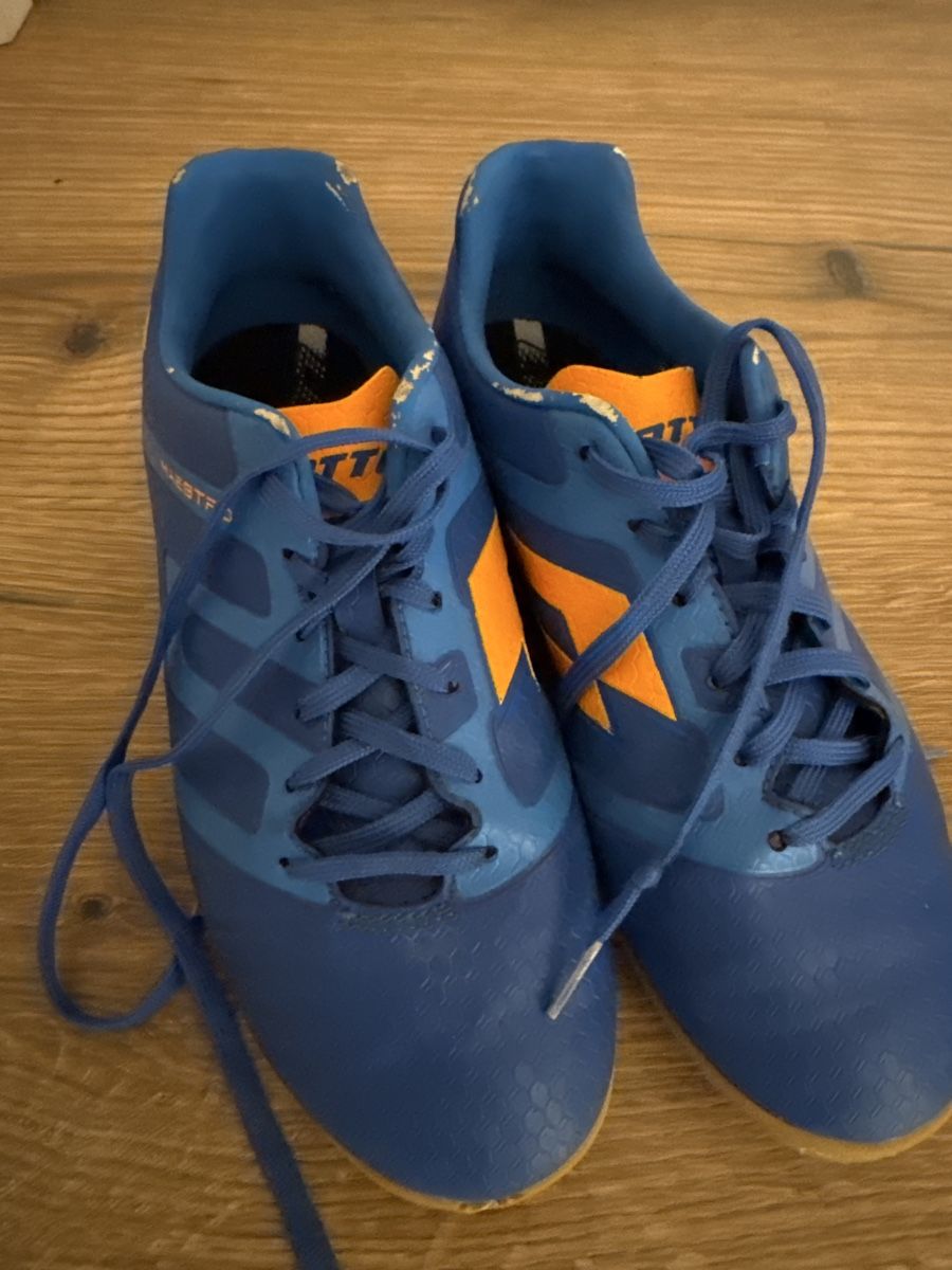 Scarpe per ragazzi: Jungen Turnschuhe 36 – Usato da Wädenswil venduto da dorodi