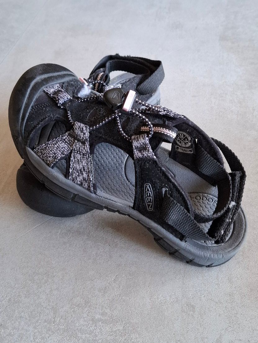 Keen Damenschuhe: Damen Sandale Keen Grösse 39 – Neu (gemäss Beschreibung) aus Biel/Bienne von Kokos4 1