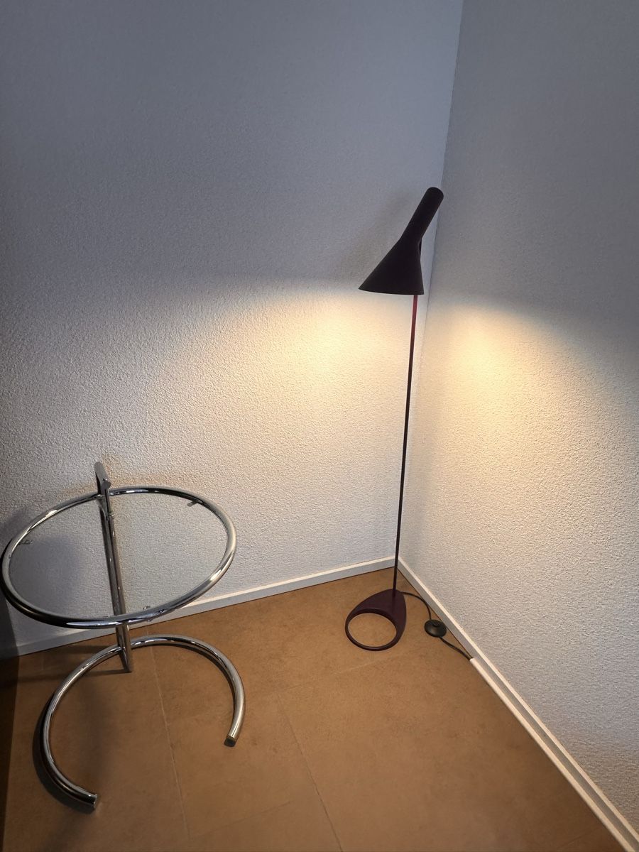 Louis Poulsen Lampade: AJ Stehleuchte  – Usato da Hunzenschwil venduto da AH_90