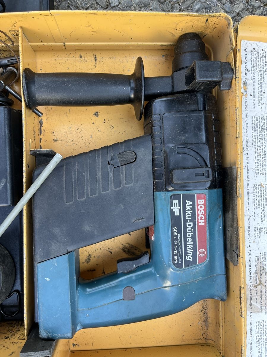 Bosch Perceuses: BOSCH Akku-Dübelking defekt – Défectueux à Fischingen par nat_9qn7 3