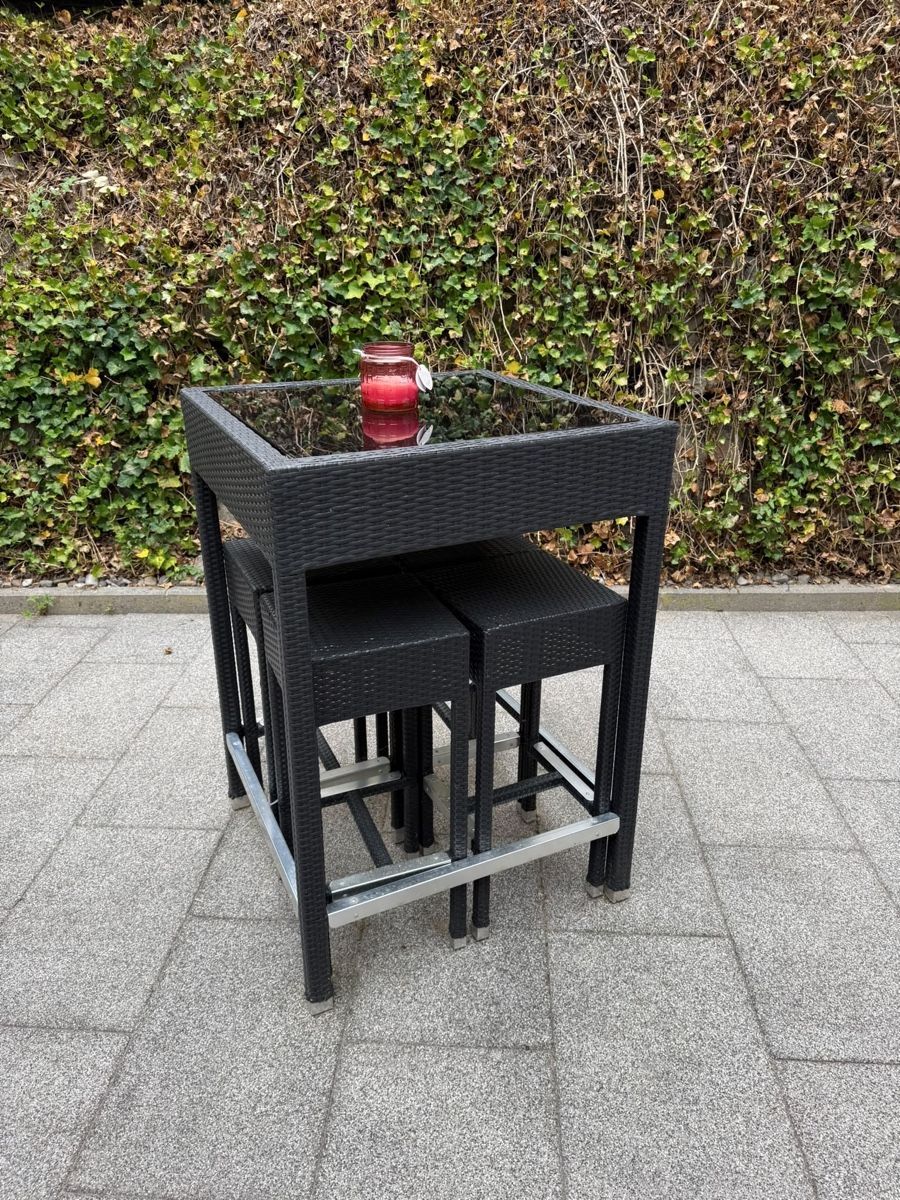 Ladenausstattungen & Messebau: Bartisch – Gebraucht aus Rothenburg von nih_jwk2 2