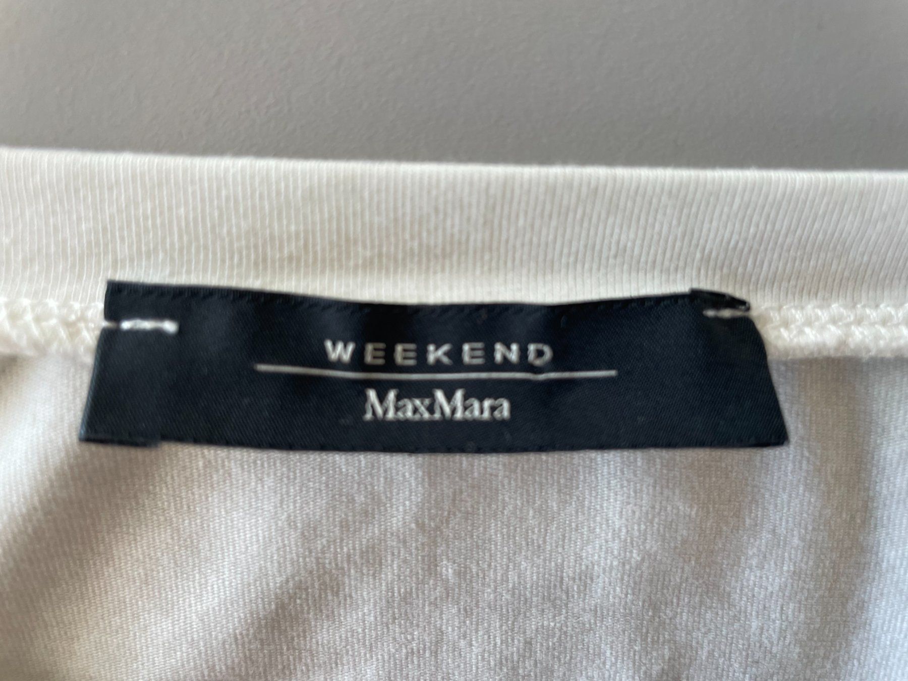 Max Mara T-shirt: Weekend Max Mara T-Shirt – Usato da Turgi venduto da bar_8pdm 4
