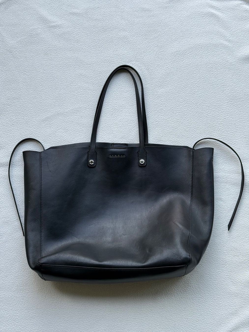Sandro Borse da donna: Schwarzer Leder Shopper von Sandro – Usato da Wettingen venduto da lisous.closet 2