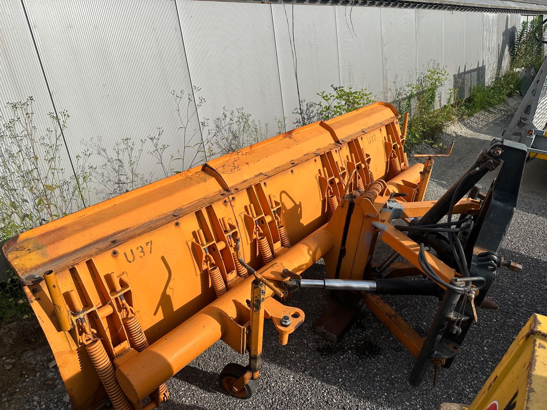 Schneeräumung: Schneepflug Für Traktor – Gebraucht aus Ettingen von lubs