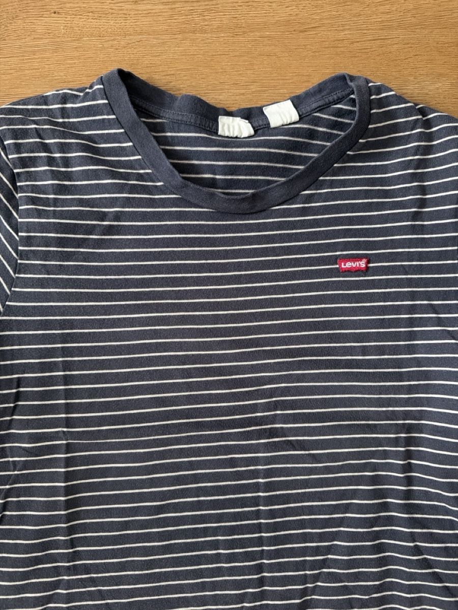 Levi's T-shirt: T-Shirt Levi‘s – Usato da Davos Platz venduto da boom62 1
