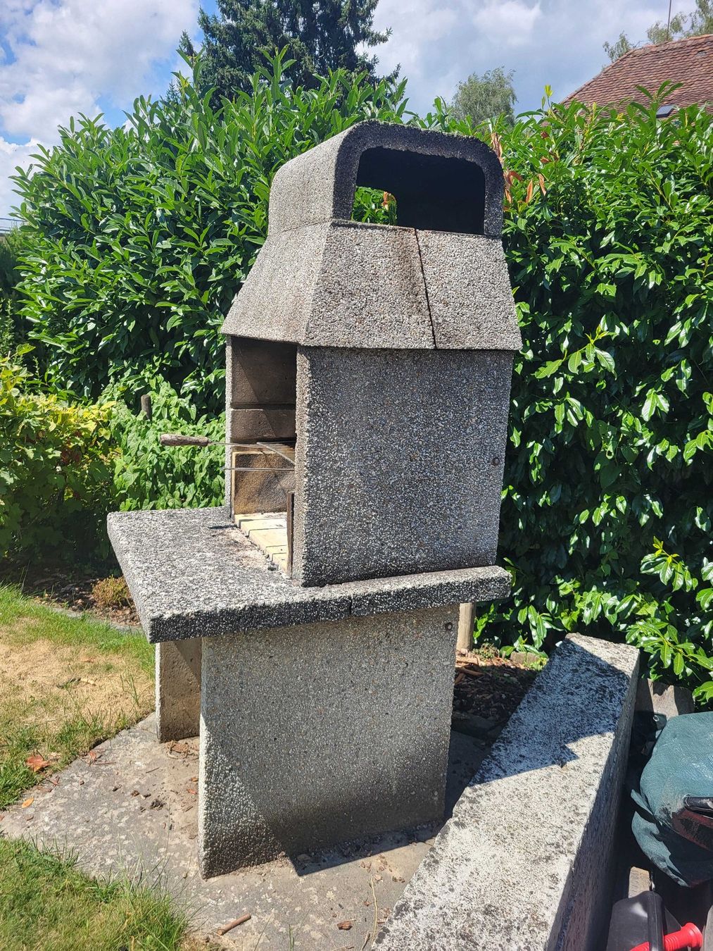 Grils: Gartengrill, Waschbetonplatten_gebraucht – D'occasion à Marly par Mosses01 1
