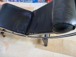 Cassina Liege (Kopie mit Chromstahlgestell)