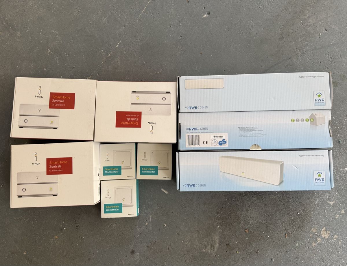 Systèmes de contrôle: Smarthome SET neu – Neuf avec emballage d'origine à Fischenthal par Turborobin