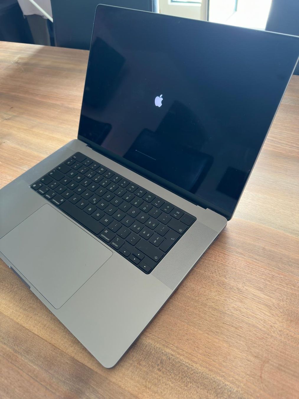Apple Notebook: MacBook Pro M2 16inch 1TB 16GB RAM – Usato da Basel venduto da jon_76w5 1