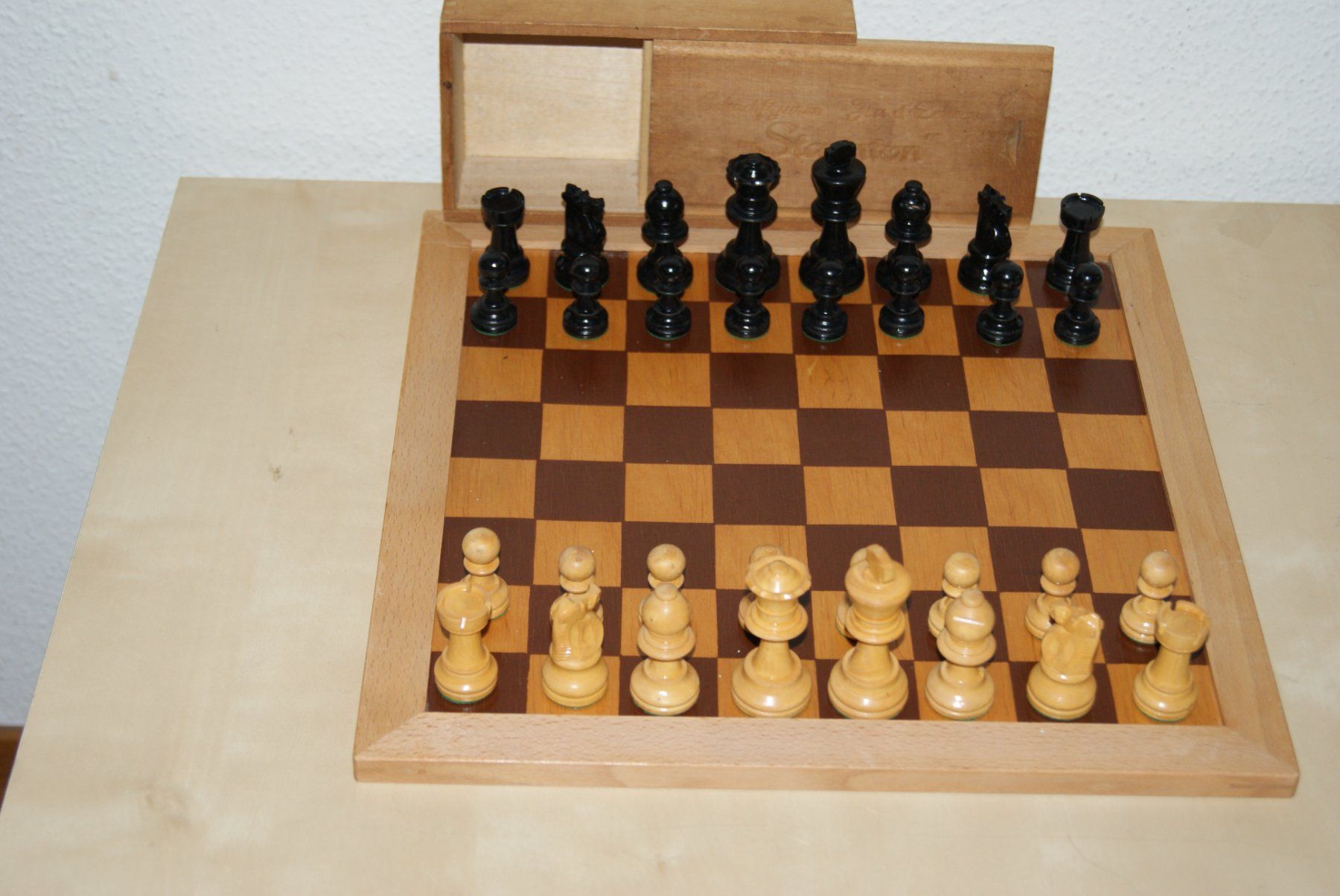 Giochi: Schach mit Staunton Figuren – Usato da Zürich venduto da Widi1 2