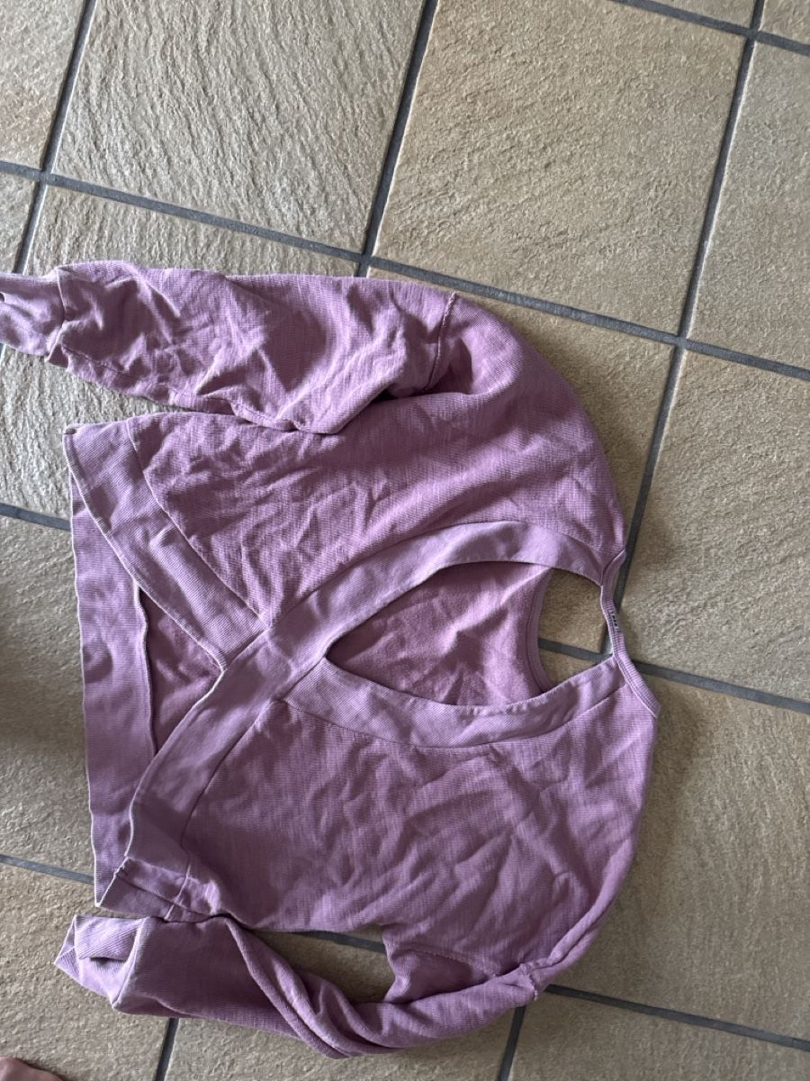 Pullover & Sweatshirts: Damen Pullover Rosa Grösse S neuwertig – Gebraucht aus Schlieren von nowaya 1