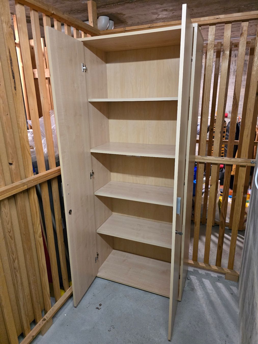 Armoires: Büroschrank – D'occasion à Fischbach-Göslikon par roger301272 1