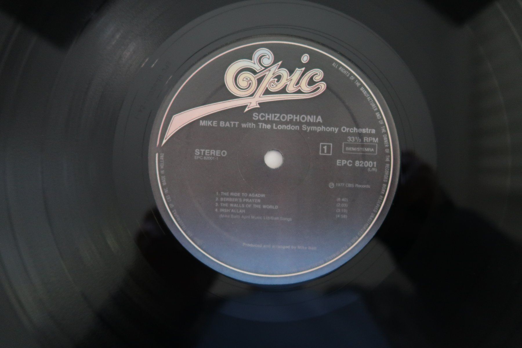 Schallplatten: MIKE BATT - SCHIZOPHONIA - VINYL LP – Gebraucht aus Basel von Patiscat 2