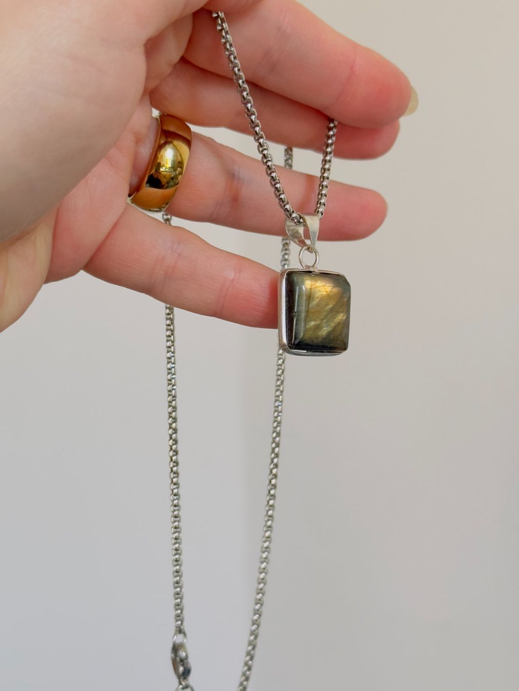 Catenine: Fashionable labradorite necklace – Nuovo e nell'imballaggio originale da Genève venduto da AGBERG 3