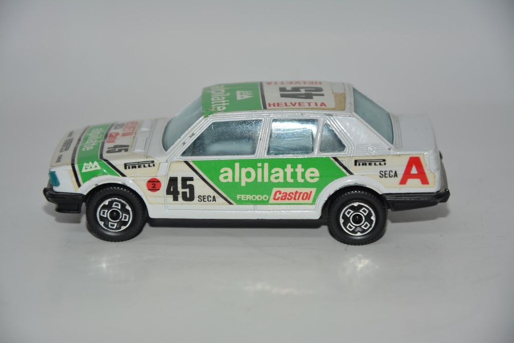 Alfa Romeo Giulietta #45  1983 "Alpilatte" , Bburago , 1:43 1
