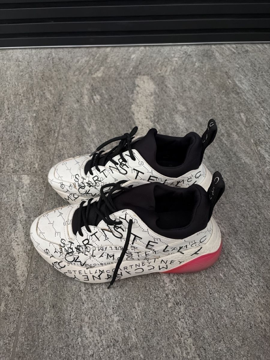 Stella McCartney Scarpe da donna: Sneakers Stella McCartney  – Usato da Davesco-Soragno venduto da Chichijango 1