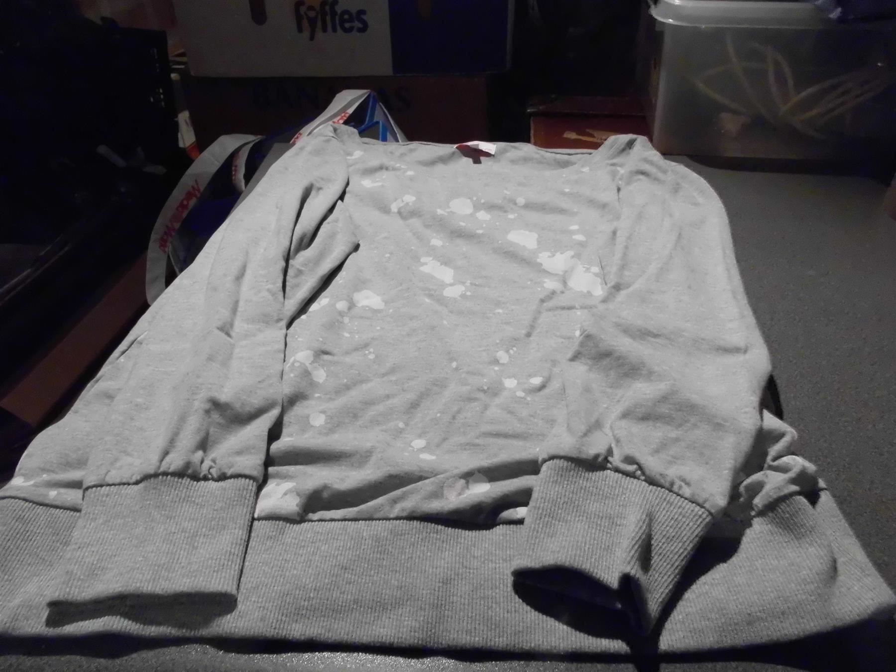 Pullover & Sweatshirts: Pullover Grösse M, Twintip, grau/weisse – Gebraucht aus Zürich von abraxas1291
