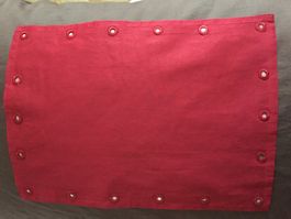 Quatre sets de table rouge - NEUF - Dimensions : 45x34cm