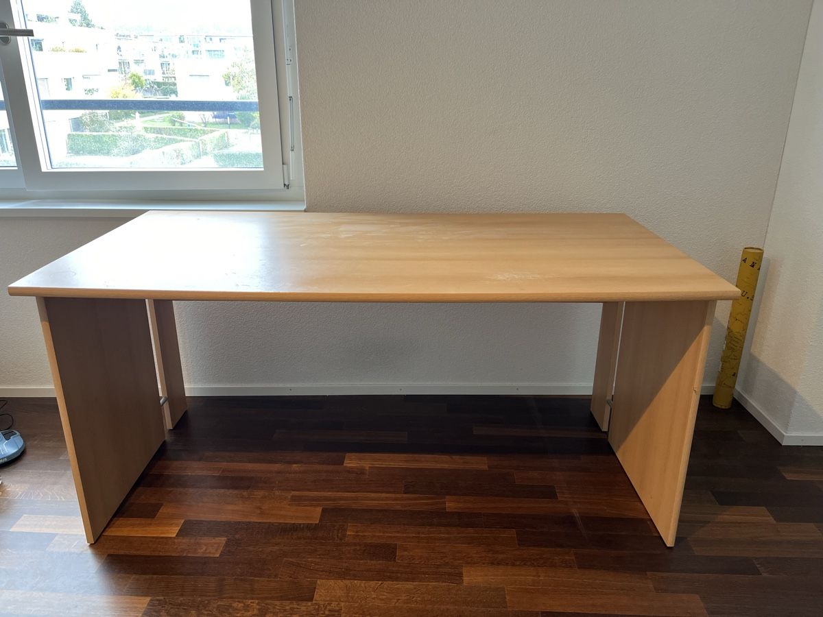 Scrivanie: Schreibtisch / Bürotisch – Usato da Pfäffikon ZH venduto da mal_xs7b