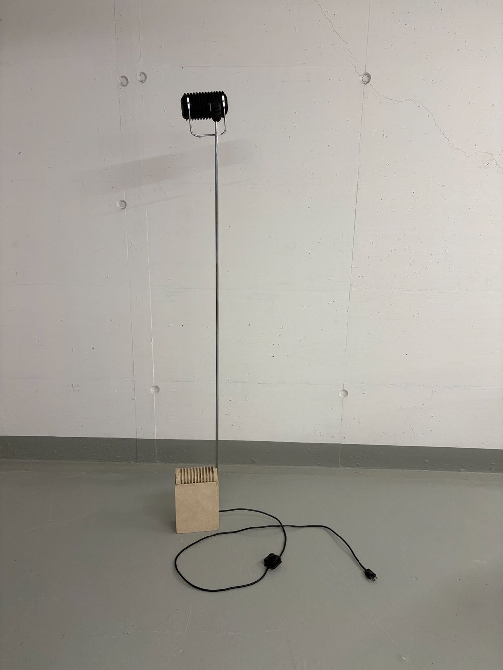Lampade: Ital-Design, ca. 1968 - 78, Hallogen-Standleuchte – Usato da Zürich venduto da less_more