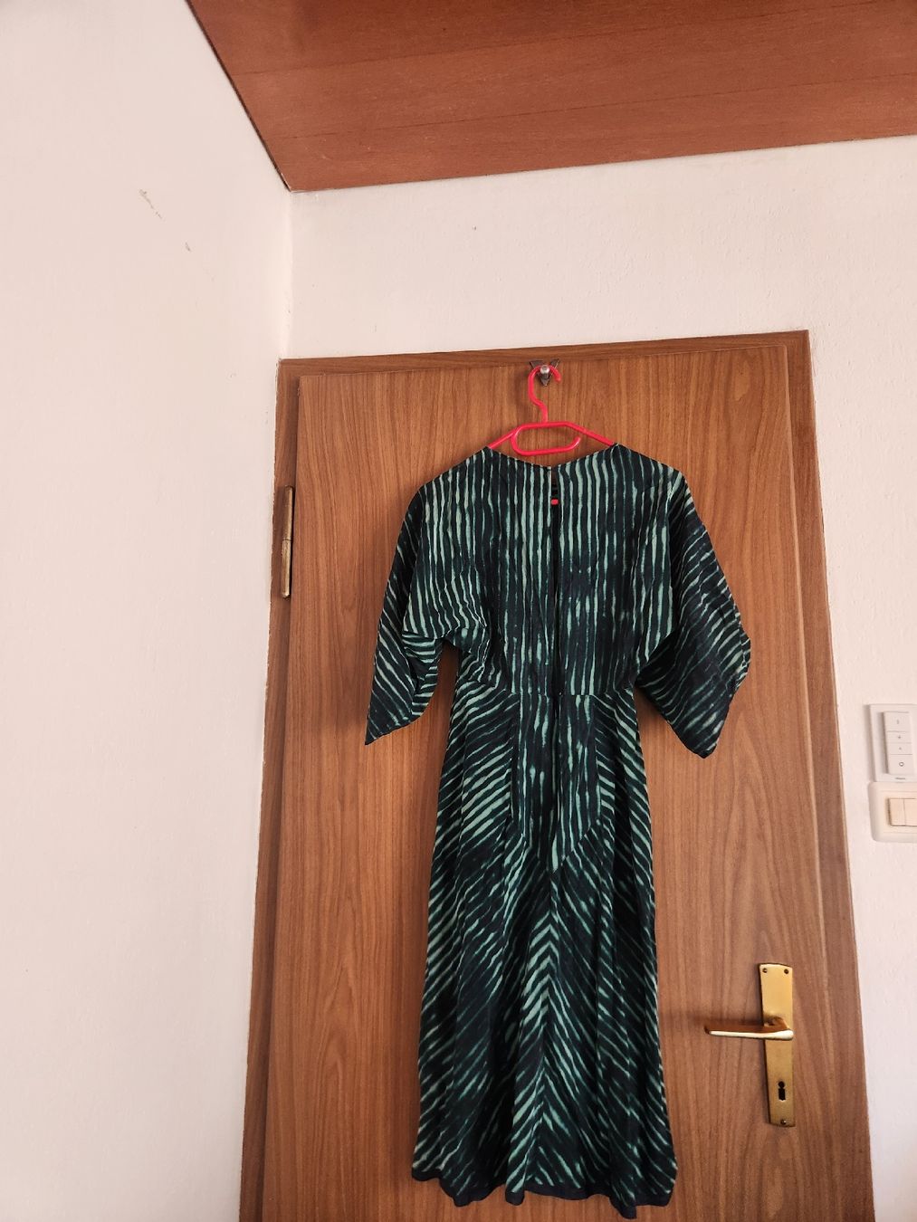 Vestiti: Robe soie imprimée rayures  vertes XS – Usato da Niedergösgen venduto da Eva2410 1