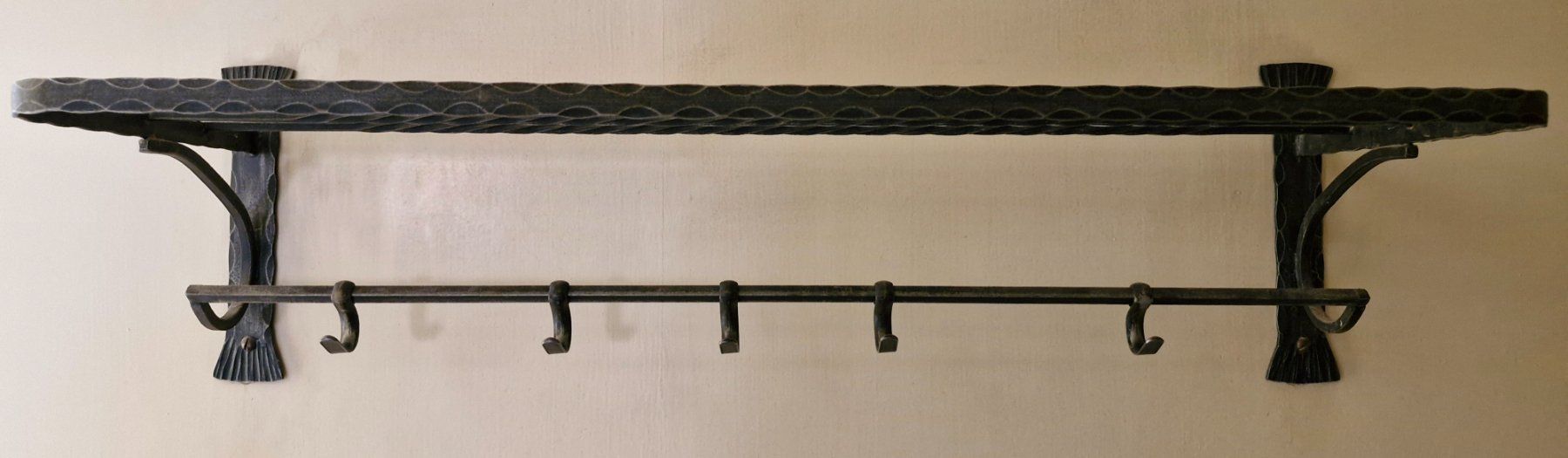 Guardaroba: Antike Garderobe Schmiedeisen – Usato da Gerzensee venduto da Neggimann 2