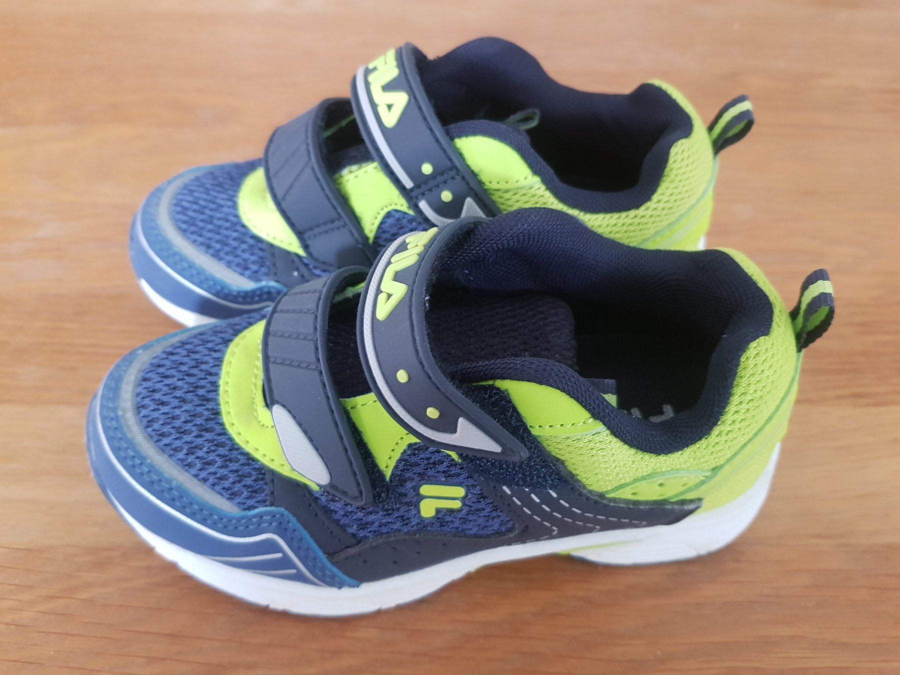 Fila Scarpe da uomo: Basket pour enfants – Usato da Villars-sur-Glâne venduto da Mark_988 1