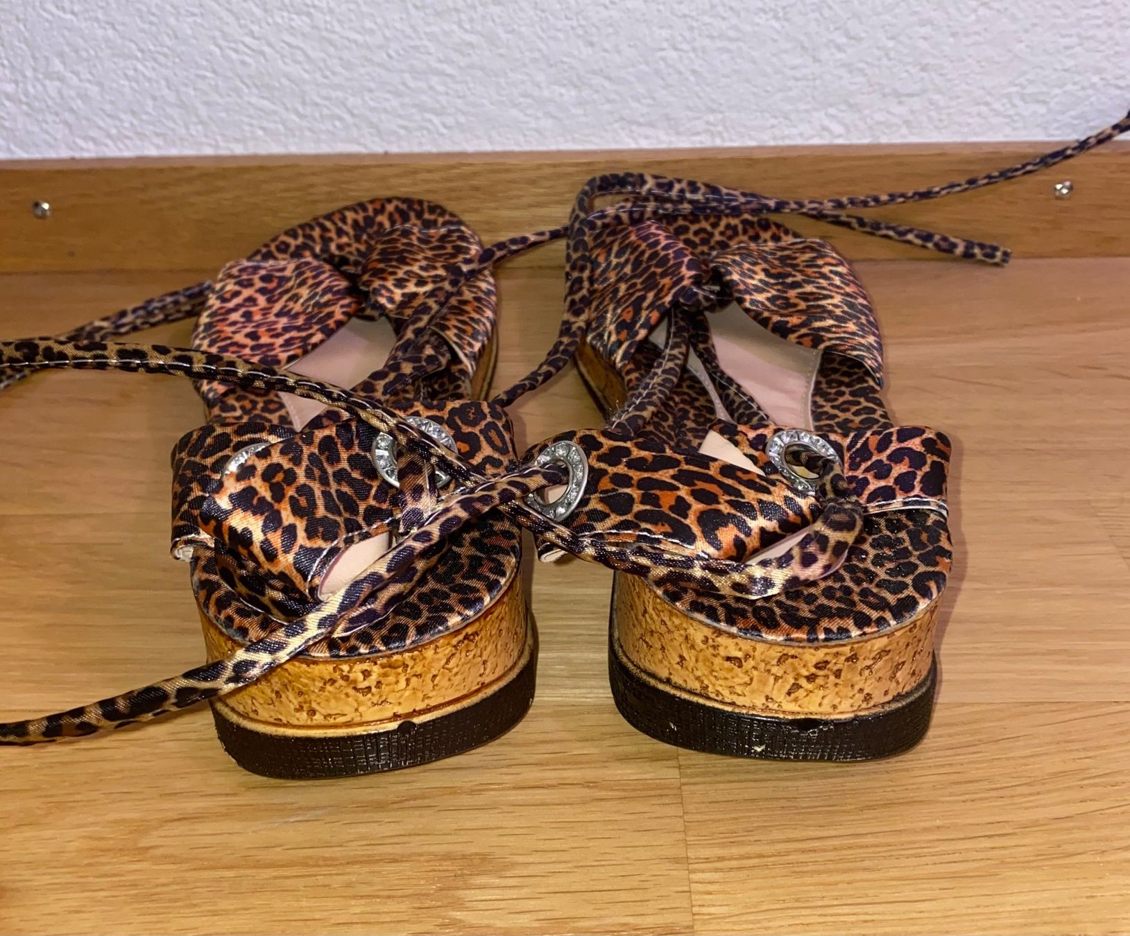Scarpe da donna: Sandalen Gr. 39 – Nuovo (secondo la descrizione) da Herisau venduto da Seyashop1 2