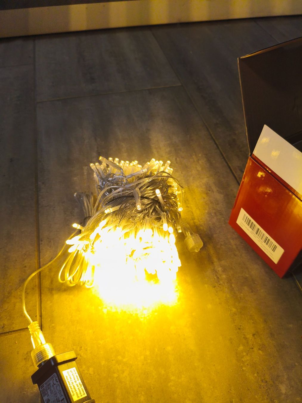 Lichterketten & Leisten: Lichterkette 300 LED  neuwertig – Gebraucht aus Hägglingen von BigJim1 5