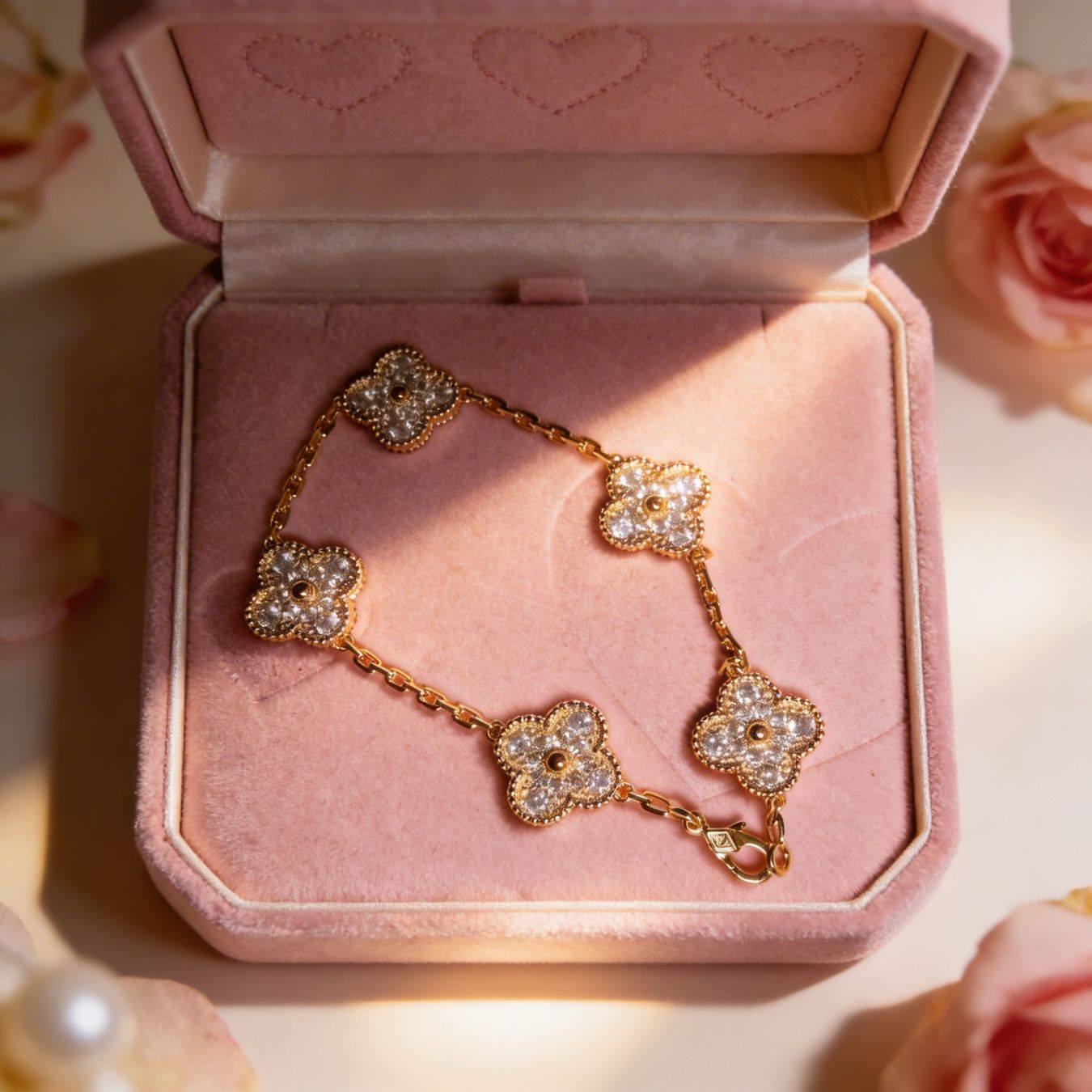 Bracciali & Braccialetti: Bracelet Trèfle Full Diamond – Nuovo e nell'imballaggio originale da St-Maurice venduto da Sandrinette123 1