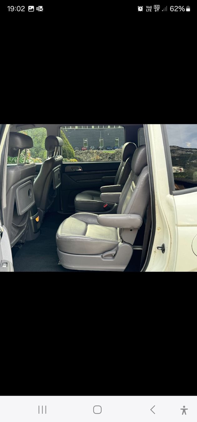 KGM-Ssangyong Automobili: Ssangyong Rodius – Difettoso da Untervaz venduto da Bighallo 5