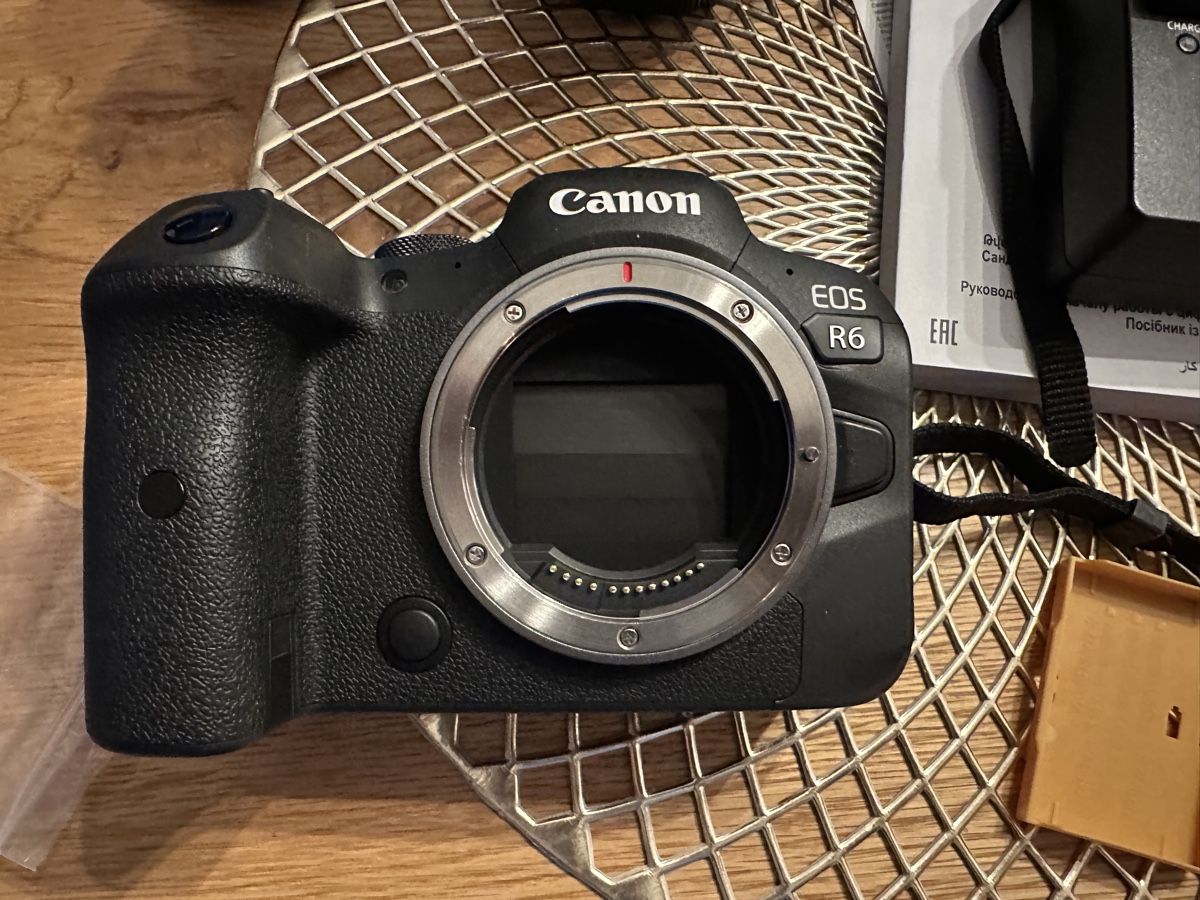 Canon Fotocamera: Canon EOS R6 Body – Usato da St. Gallen venduto da ire_6ktn 3