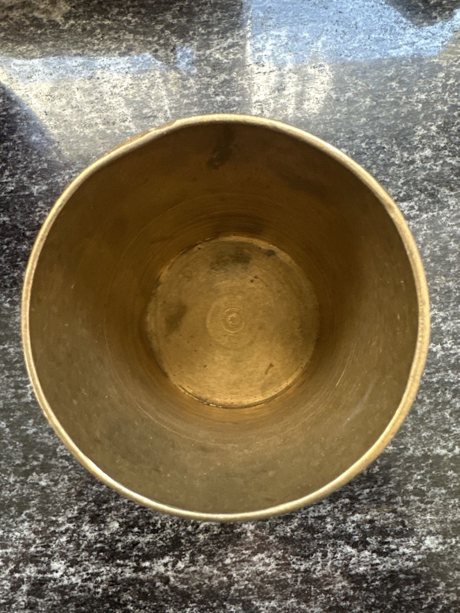 Zuckerdosen: Antike Messingdose mit Deckel, 12cm hoch – Gebraucht aus Zürich von Chaeffeler 3